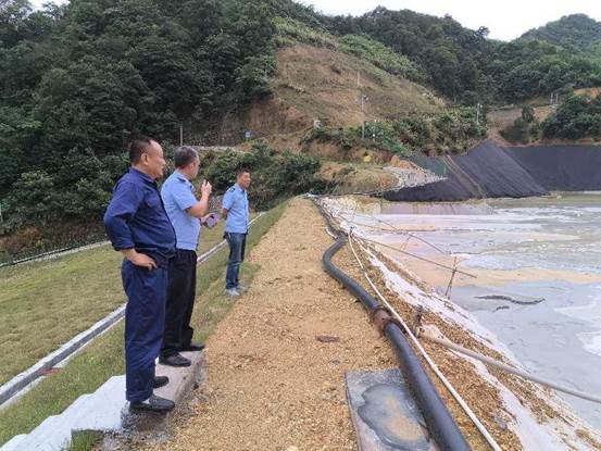 c18205579e87464b687b728deec4a5d