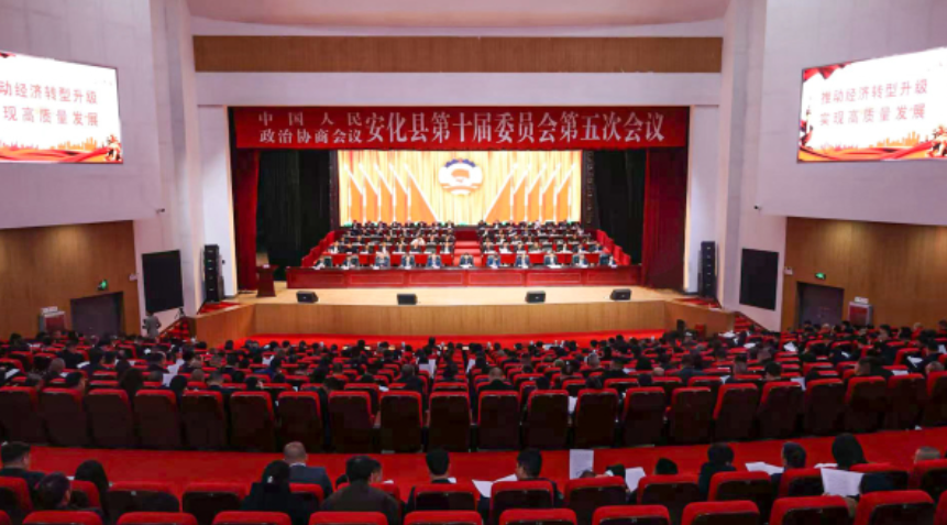 ����ͼ����Э�����ص�ʮ��ίԱ�����λ���ʤ����Ļ