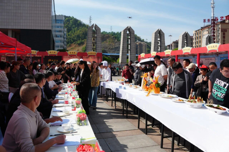 ������2026�ꡰ���ϰ���・��ζ����・ҩ��ͬԴ����ʳ�Ļ��˳����Ļ��